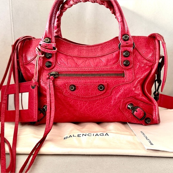 Authentic BALENCIAGA Agneau Classic Hardware Mini City in Red Lambskin Leather - Picture 3 of 17